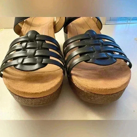 Vionic Clarisa Raffia Wedge Sandals Concealed Ortho Size 9 Black Leather - Picture 9 of 11